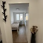 Avantgarde Διαμέρισμα *